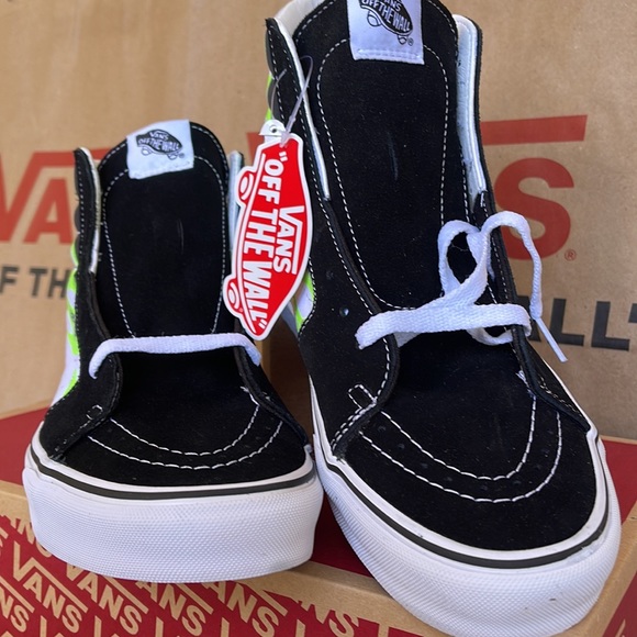 Vans Sk8-Hi Flame Black/True White Men’s sneakers - Picture 8 of 16